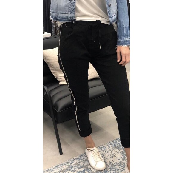 La Strada NWT Stud Pull Up Elastic Waist Draw String Corduroy Pants Pockets M - Picture 2 of 9